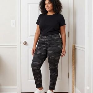 Democracy "Ab"solution Grey Camo Skinny Jeans - Size 16